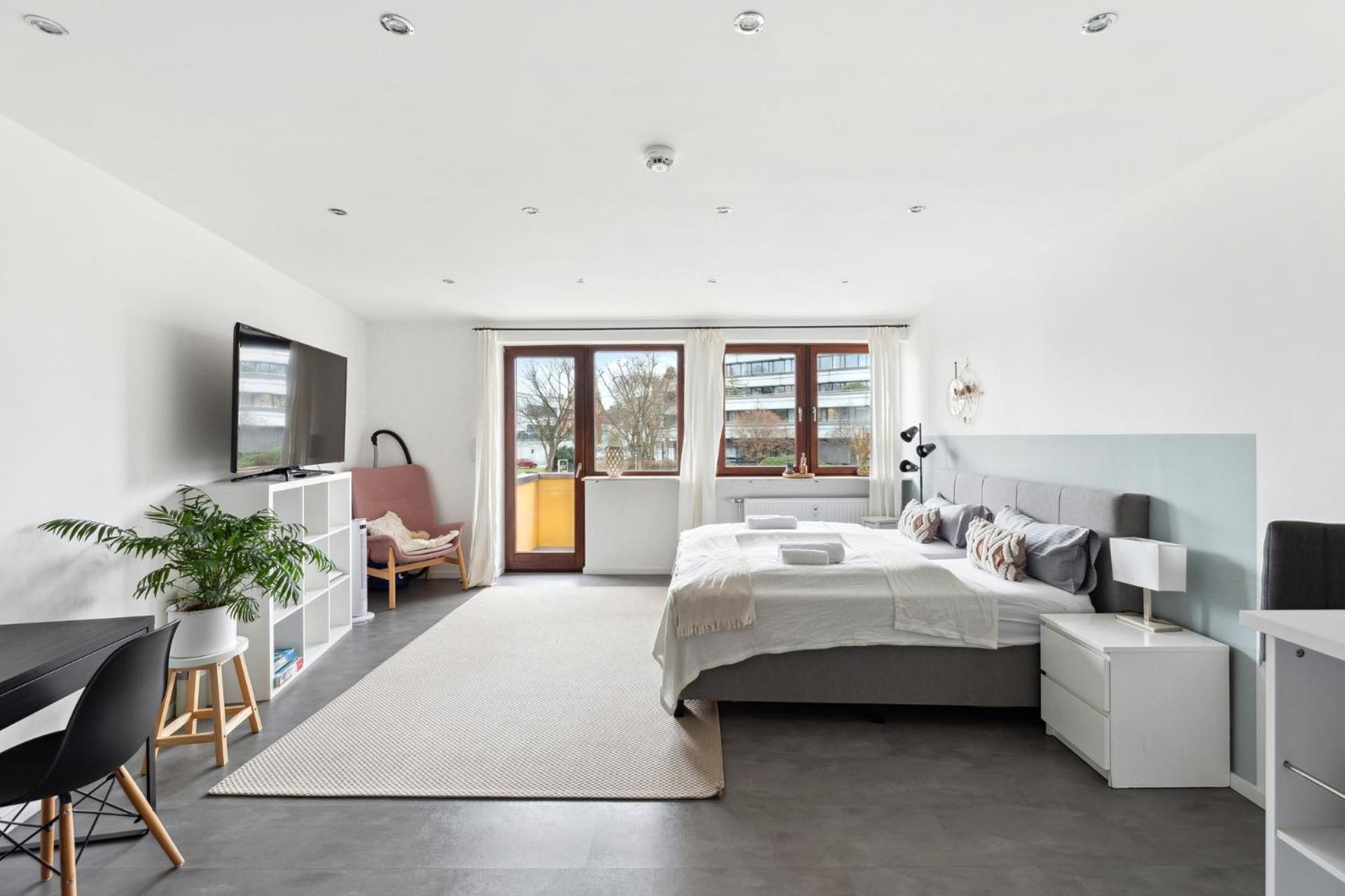 Sali Homes - Charming Studio Apartment In Heart Of Bayreuth With Balcony Dış mekan fotoğraf