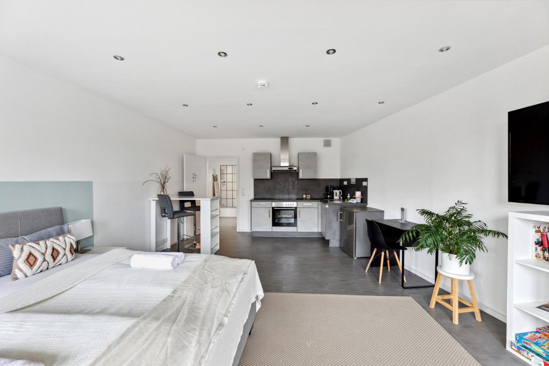 Sali Homes - Charming Studio Apartment In Heart Of Bayreuth With Balcony Dış mekan fotoğraf